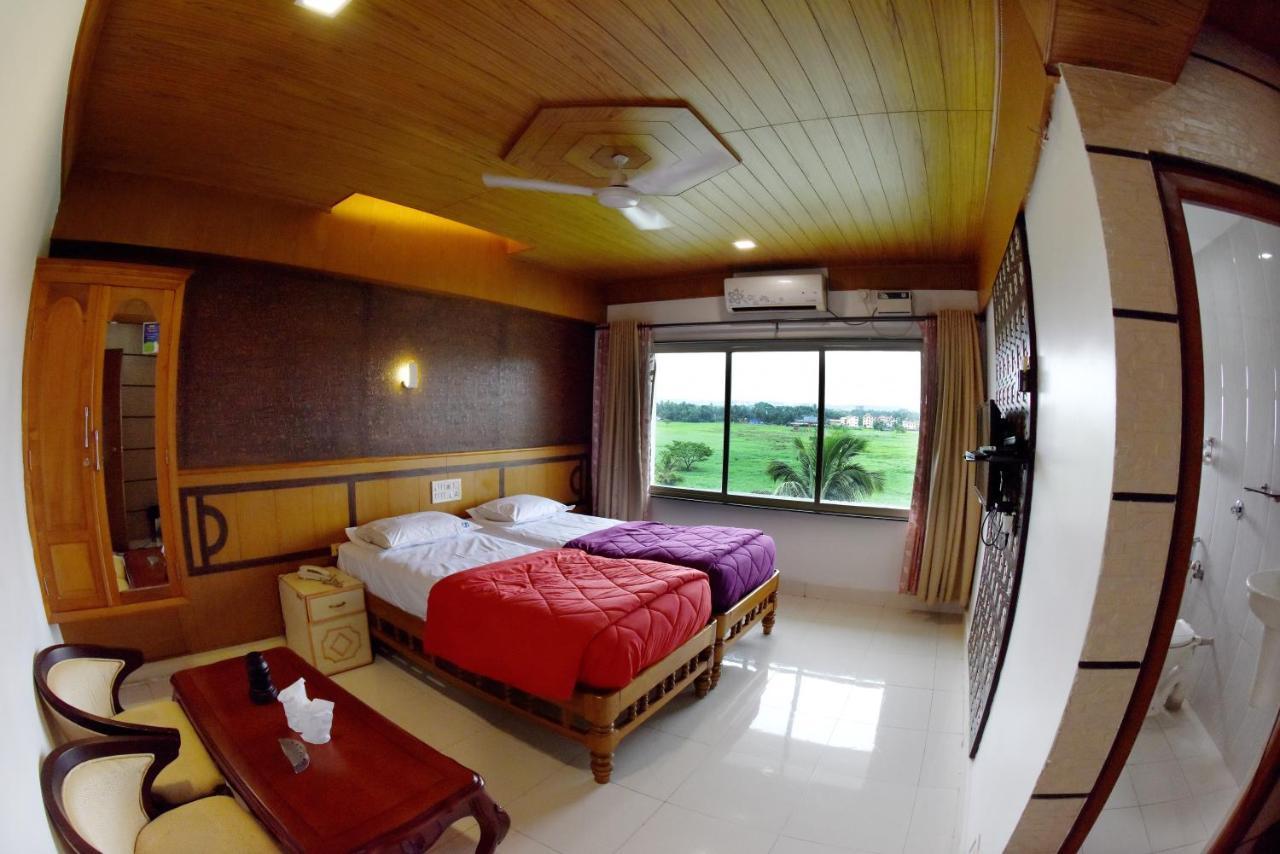 Hotel Sharada International Udupi Ngoại thất bức ảnh