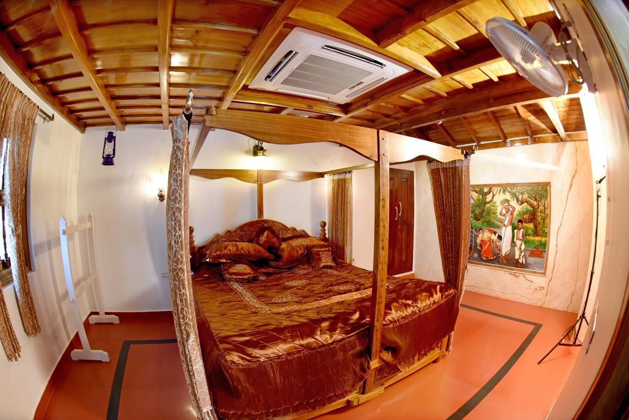 Hotel Sharada International Udupi Ngoại thất bức ảnh