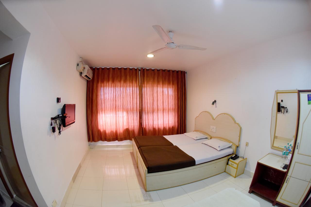 Hotel Sharada International Udupi Ngoại thất bức ảnh
