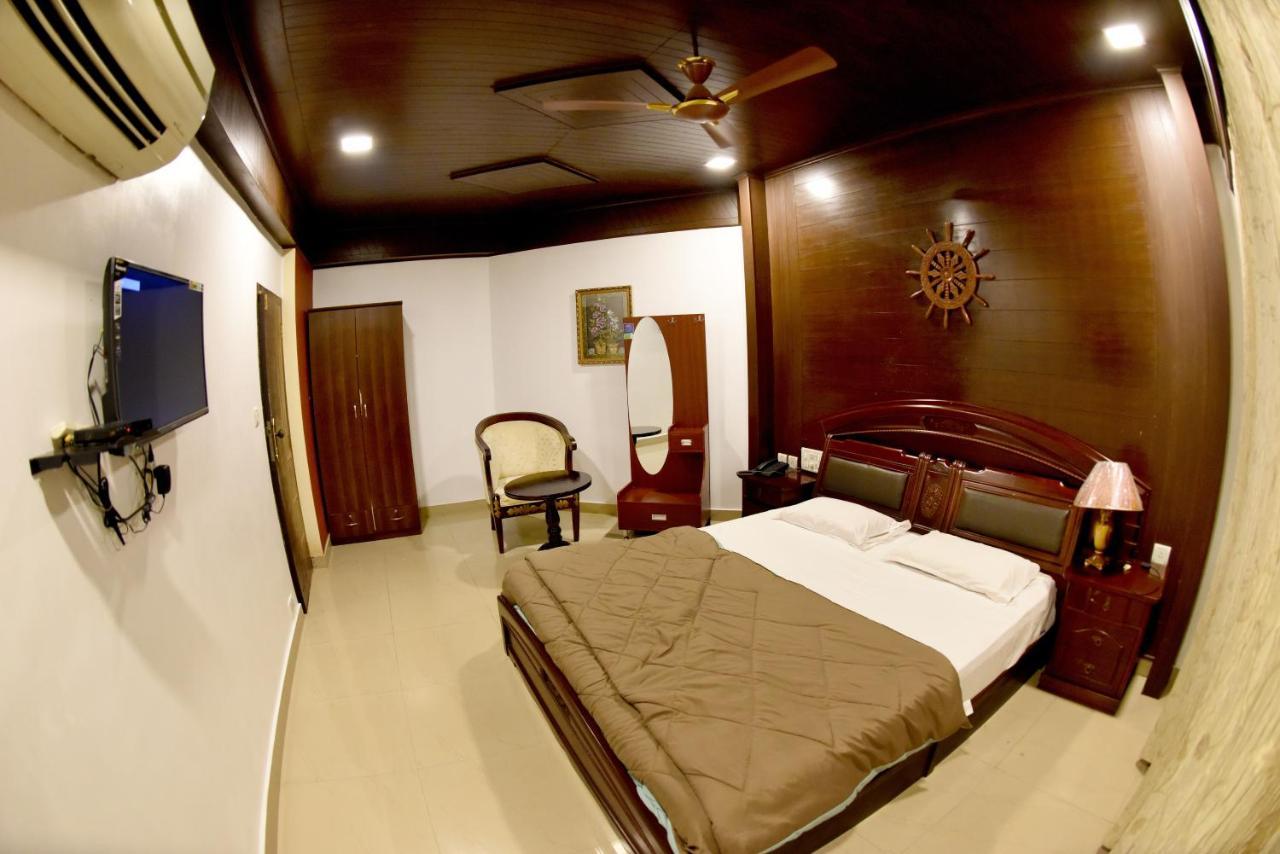 Hotel Sharada International Udupi Ngoại thất bức ảnh