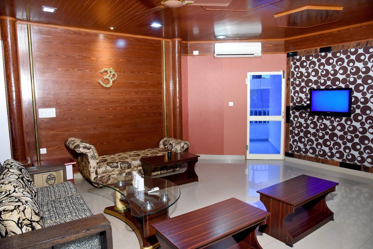 Hotel Sharada International Udupi Ngoại thất bức ảnh